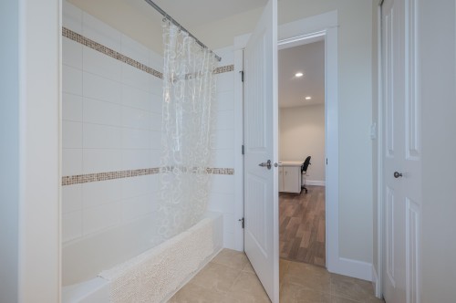 20484 67A Avenue, Langley, BC 