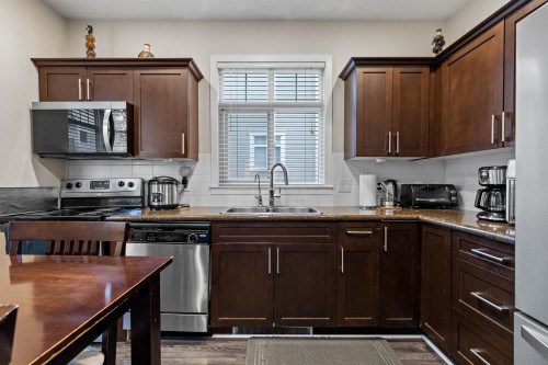 22-19551 66 Avenue, Surrey, BC 