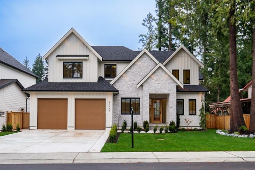 20345 41a Avenue  Langley, BC V3A 2Z8