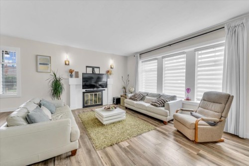 10552 Woodglen Close, Surrey, BC 