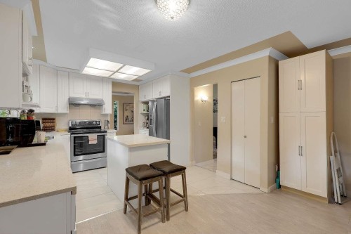 9465 164 Street, Surrey, BC 