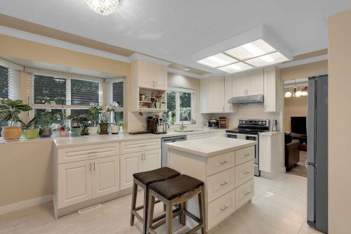 9465 164 Street, Surrey, BC 