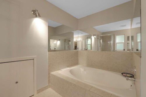 9465 164 Street, Surrey, BC 