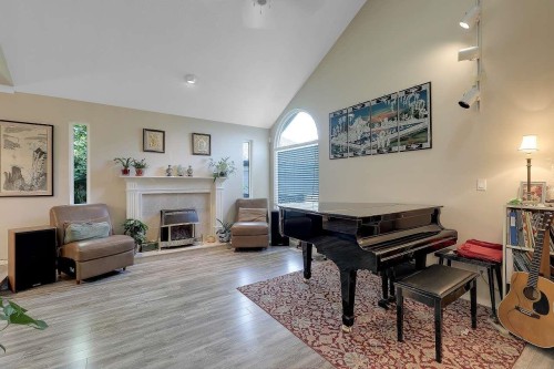 9465 164 Street, Surrey, BC 