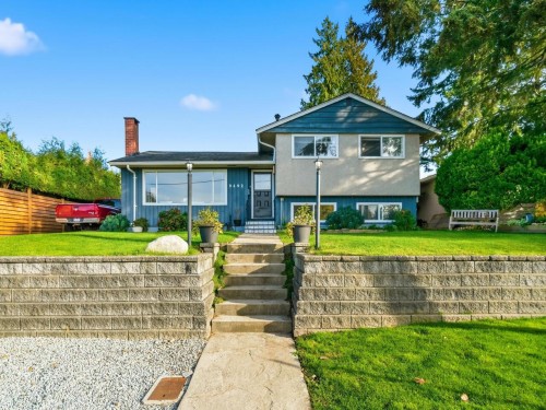 9492 113b Street  Delta, BC V4C 5G5