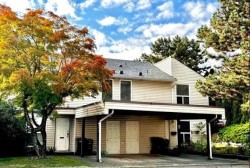 302-32550 Maclure Road  Abbotsford, BC V2T 4N3