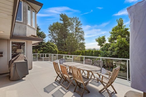 16672 77 Avenue, Surrey, BC 