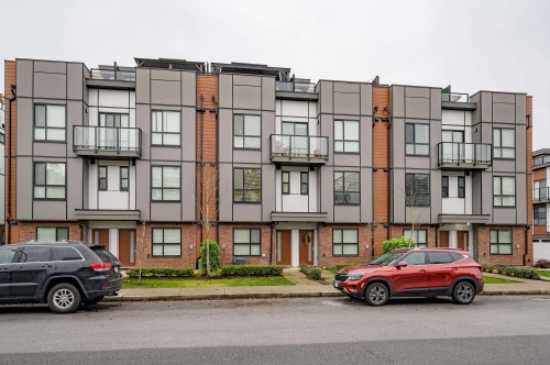 15-19760 55 Avenue  Langley, BC V3A 3W9