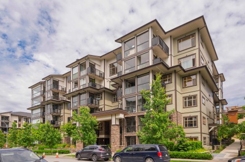 612-8538 203a Street  Langley, BC V2Y 3P9