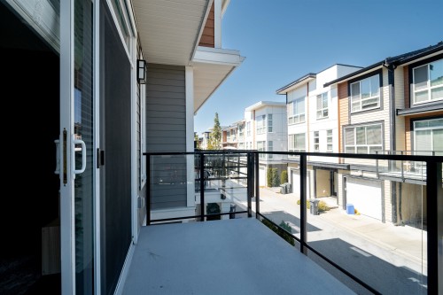 64-20857 77A Avenue, Langley, BC 