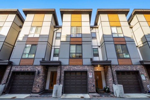 18-19789 55 Avenue  Langley, BC V3A 0K5