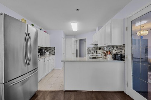 15-7250 122 Street, Surrey, BC 