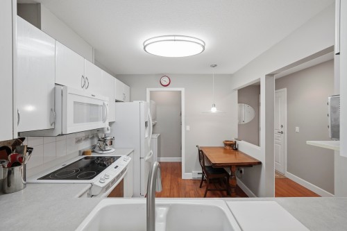 105-6385 121 Street, Surrey, BC 