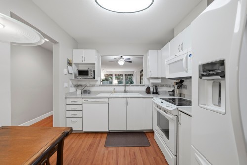 105-6385 121 Street, Surrey, BC 