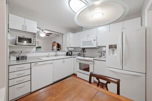 105-6385 121 Street, Surrey, BC 