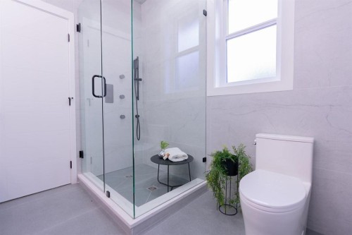 14450 60 Avenue, Surrey, BC 