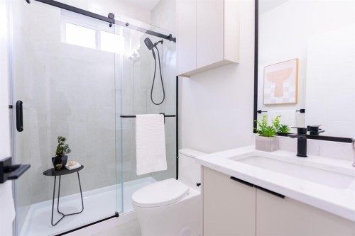 14450 60 Avenue, Surrey, BC 