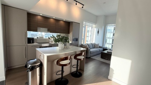 3304-13745 George Junction Street  Surrey, BC V3T 4Y3