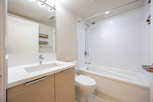 2306-13303 Central Avenue, Surrey, BC 