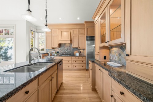 3842 Devonshire Drive, Surrey, BC 