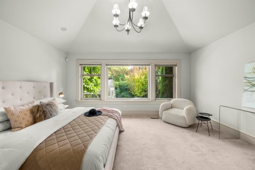 3842 Devonshire Drive, Surrey, BC 