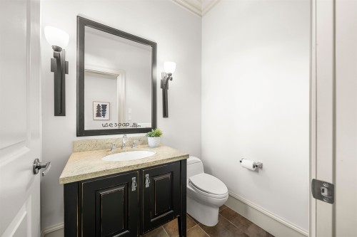 3842 Devonshire Drive, Surrey, BC 