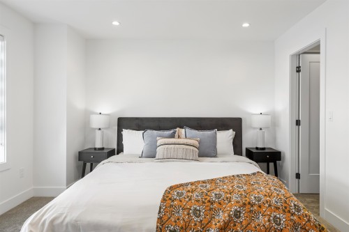 16-12635 63 Avenue, Surrey, BC 