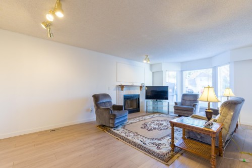 12842 72B Avenue, Surrey, BC 