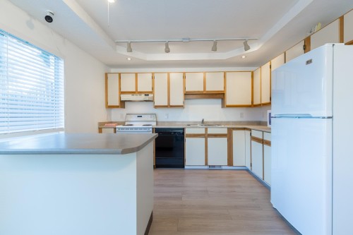 12842 72B Avenue, Surrey, BC 