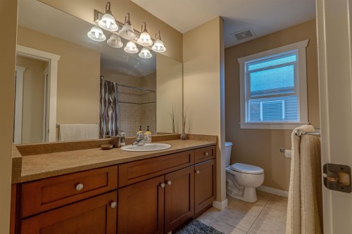 8375 209 Street, Langley, BC 