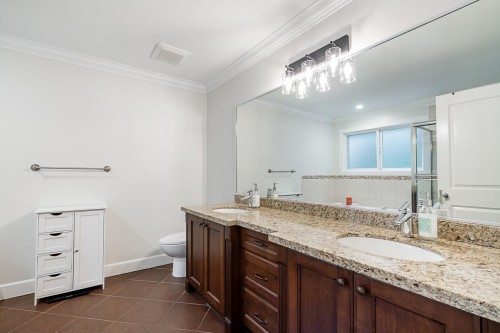 8188 211 Street, Langley, BC 