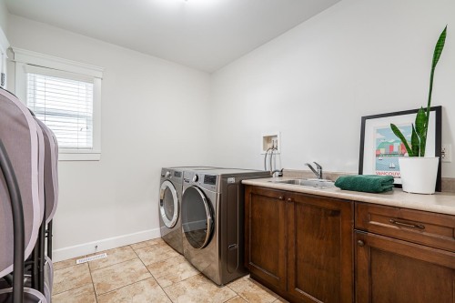 8188 211 Street, Langley, BC 