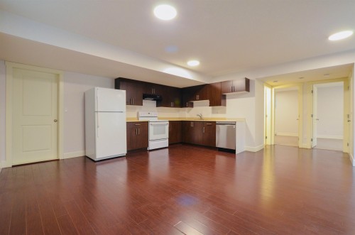 8188 211 Street, Langley, BC 