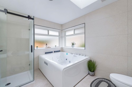 15435 Killarney Place, Surrey, BC 