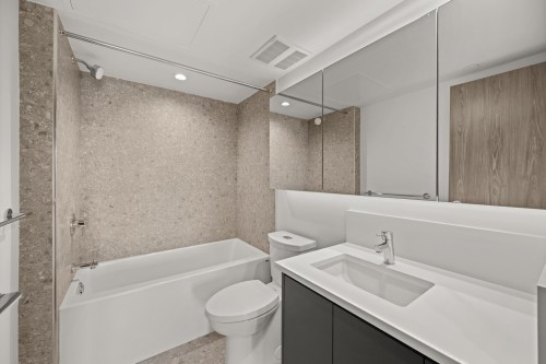 3908-10750 135A Street, Surrey, BC 