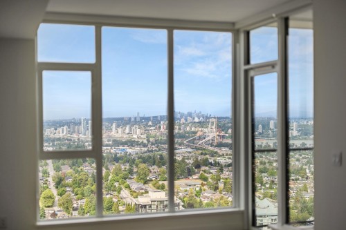 3908-10750 135A Street, Surrey, BC 