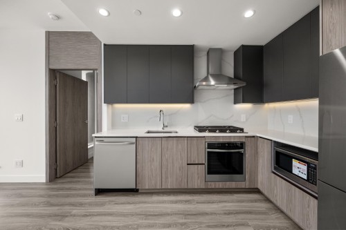 3908-10750 135A Street, Surrey, BC 