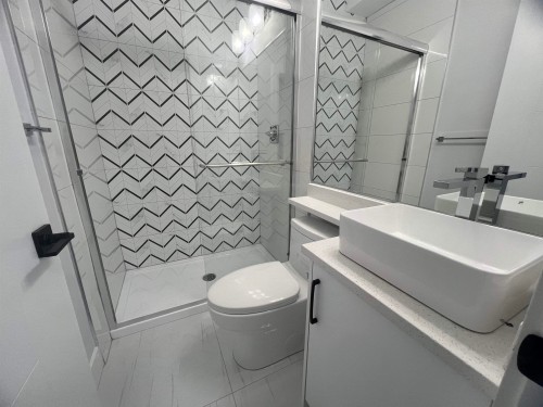 Suite-166Xx 18A Avenue, Surrey, BC 