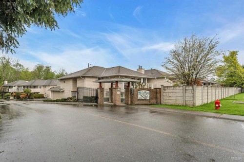 104-9310 King George Boulevard, Surrey, BC 