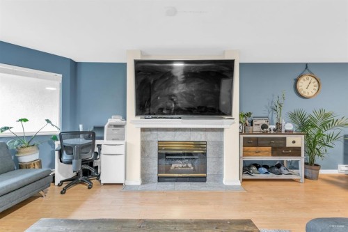 104-9310 King George Boulevard, Surrey, BC 