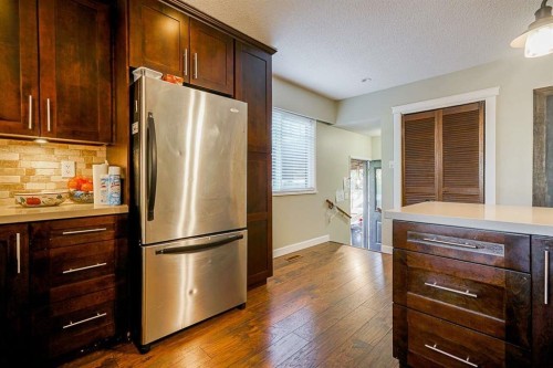 19886 37 Avenue, Langley, BC 