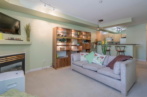303-20200 56 Avenue, Langley, BC 