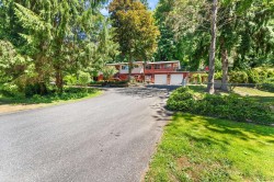 194 Clovermeadow Crescent  Langley, BC V2Z 2R1
