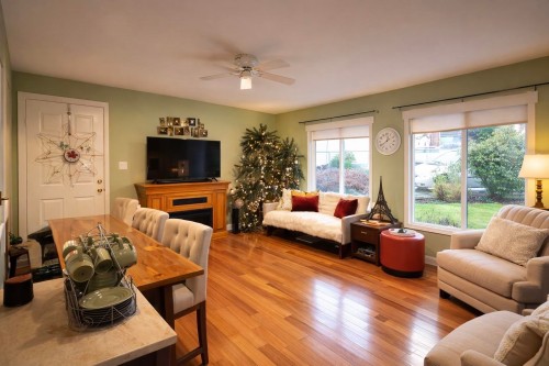 2237 Crystal Court, Abbotsford, BC 