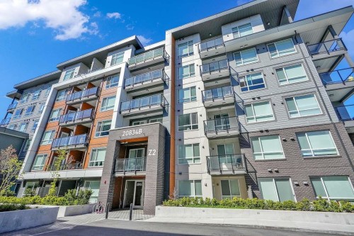 B615-20834 80 Avenue  Langley, BC V2Y 3M3