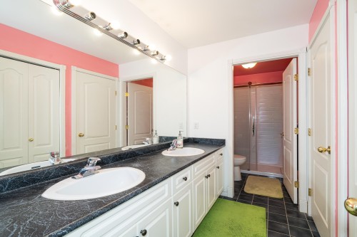 16781 77 Avenue, Surrey, BC 