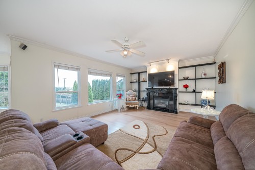 16781 77 Avenue, Surrey, BC 