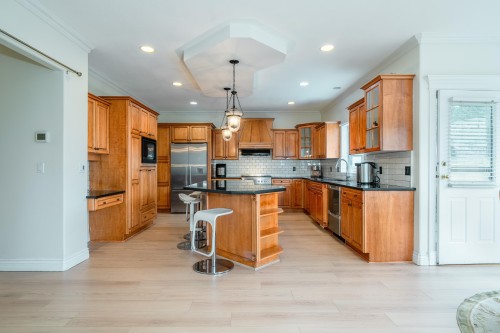 16781 77 Avenue, Surrey, BC 