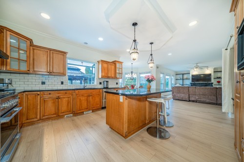 16781 77 Avenue, Surrey, BC 