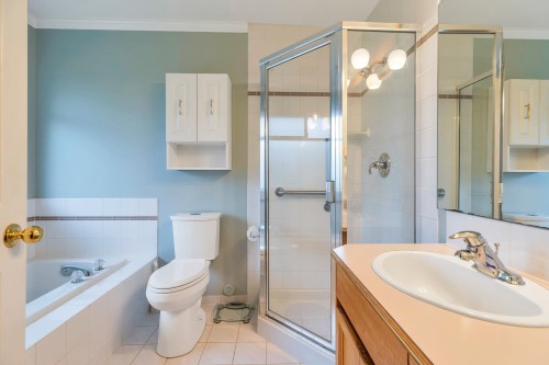 16481 86 Avenue, Surrey, BC 